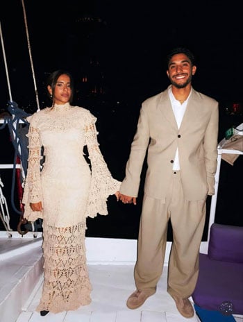 عمر مرموش وخطيبته (1)