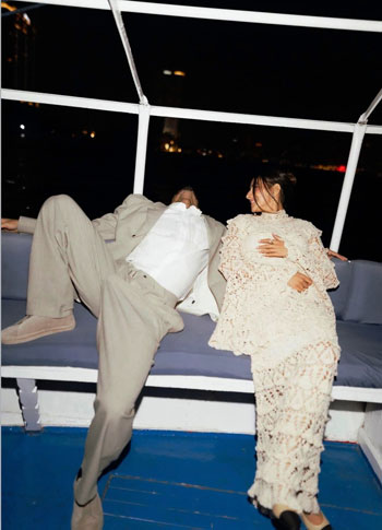 عمر مرموش وخطيبته (4)