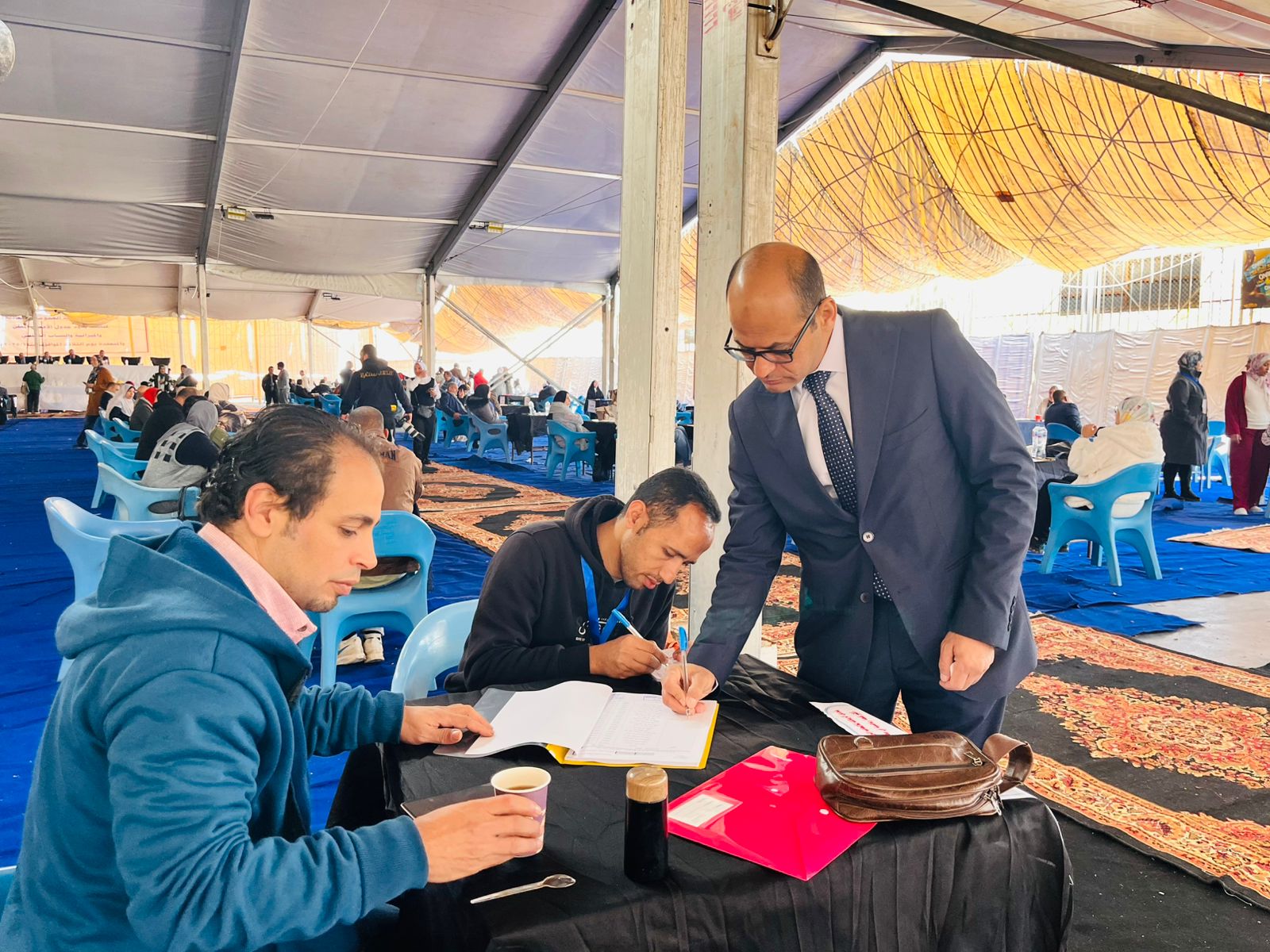 أحد أعضاء الزمالك خلال التسجيل في العمومية