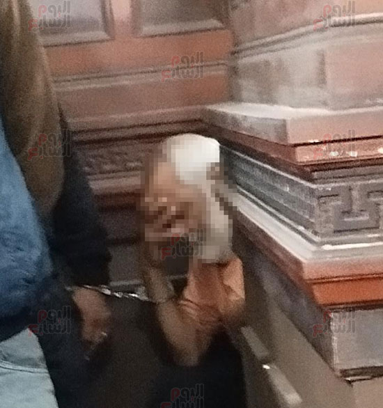 المتهم بالتعدى على طلاب مدرسة الإسكندرية بعد إحالته للمفتي المتهم بالتعدى على طلاب مدرسة الإسكندرية بعد إحالته للمفتي