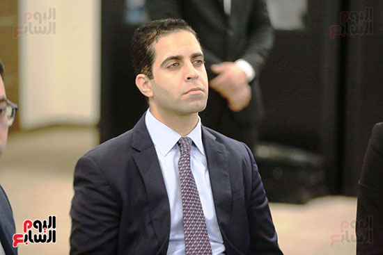 أحد الحضور في مناقشة الكتاب