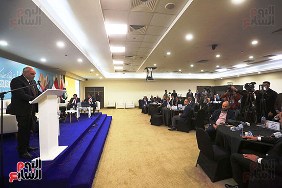 جانب من الحضور لفعاليات النيابة العامة للإصدار الأول لكتاب فن المرافعة