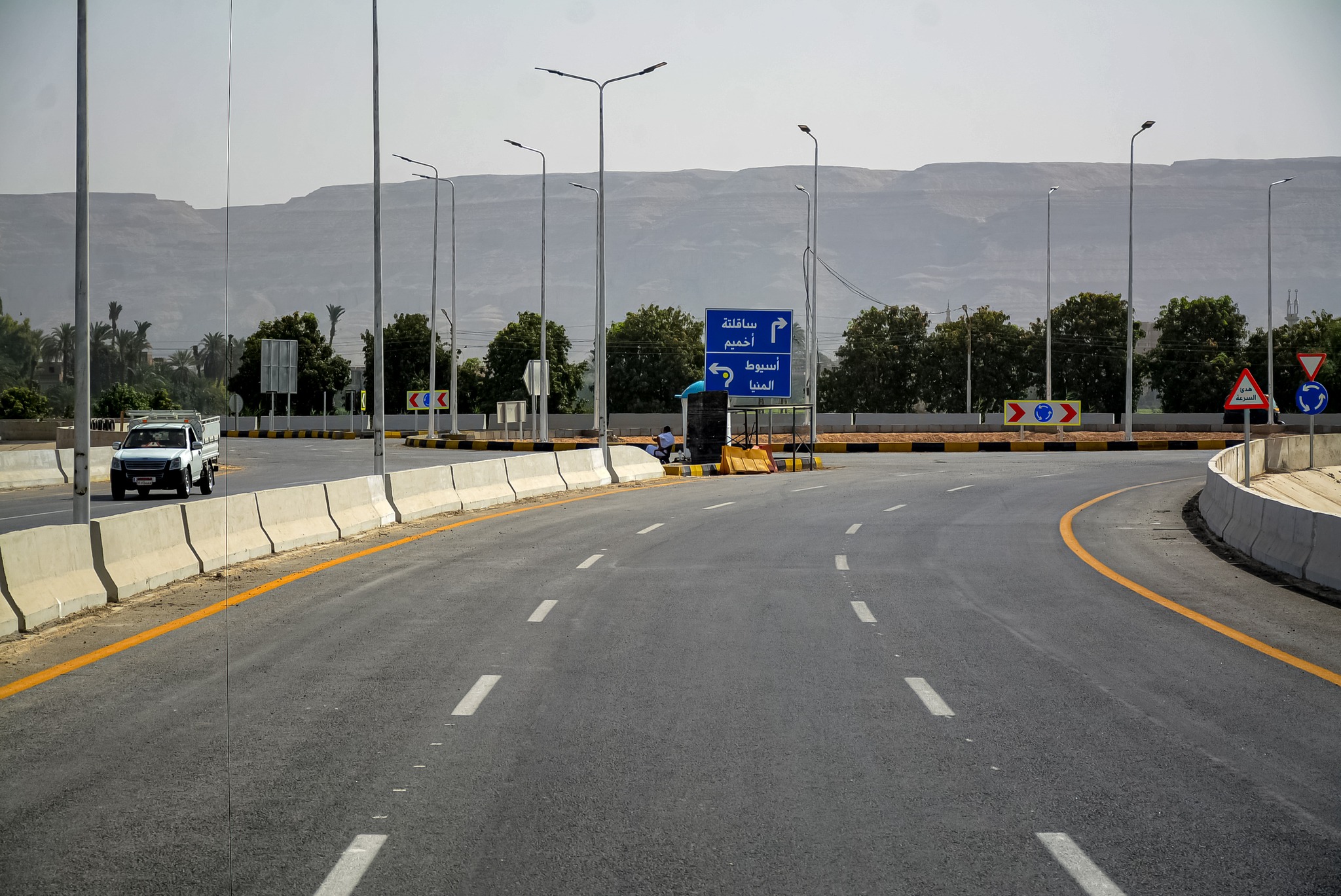 مدخل المحور الغربى مدخل المحور الغربى