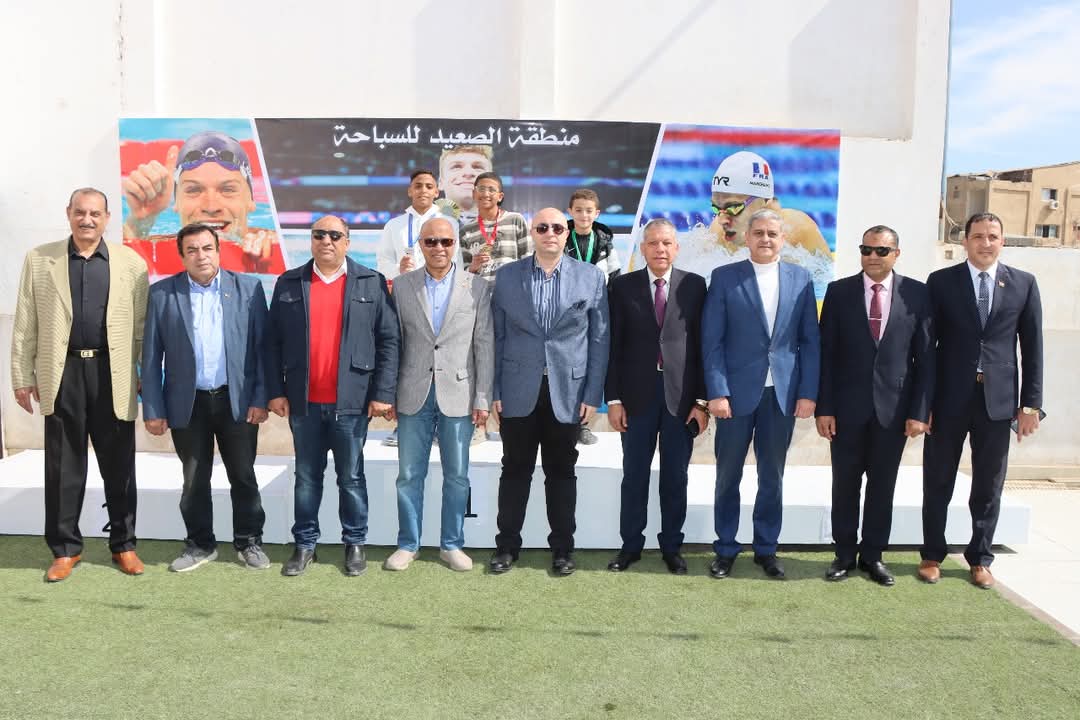 محافظ بني سويف يفتتح بطولة الصعيد للسباحة