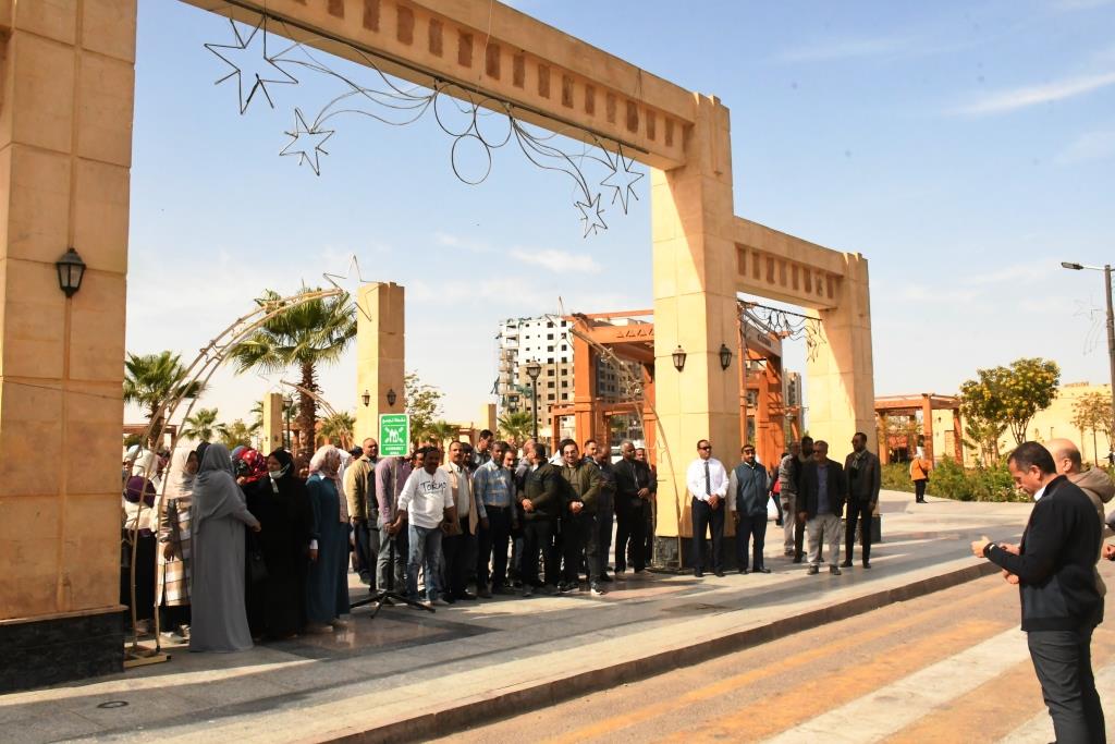 الموظفون بند الإخلاء