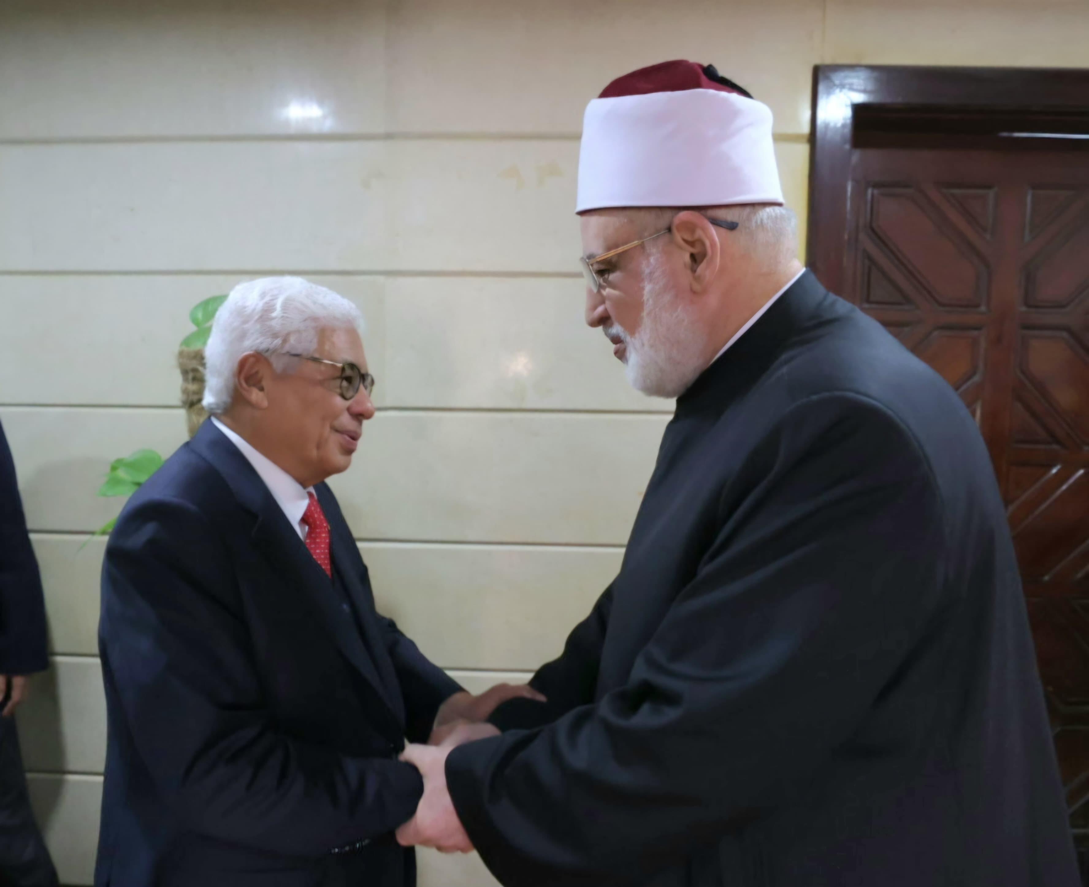 يستقبل عميل الأزهر حاكم ولاية بينانغ في ماليزيا يستقبل عميل الأزهر حاكم ولاية بينانغ في ماليزيا