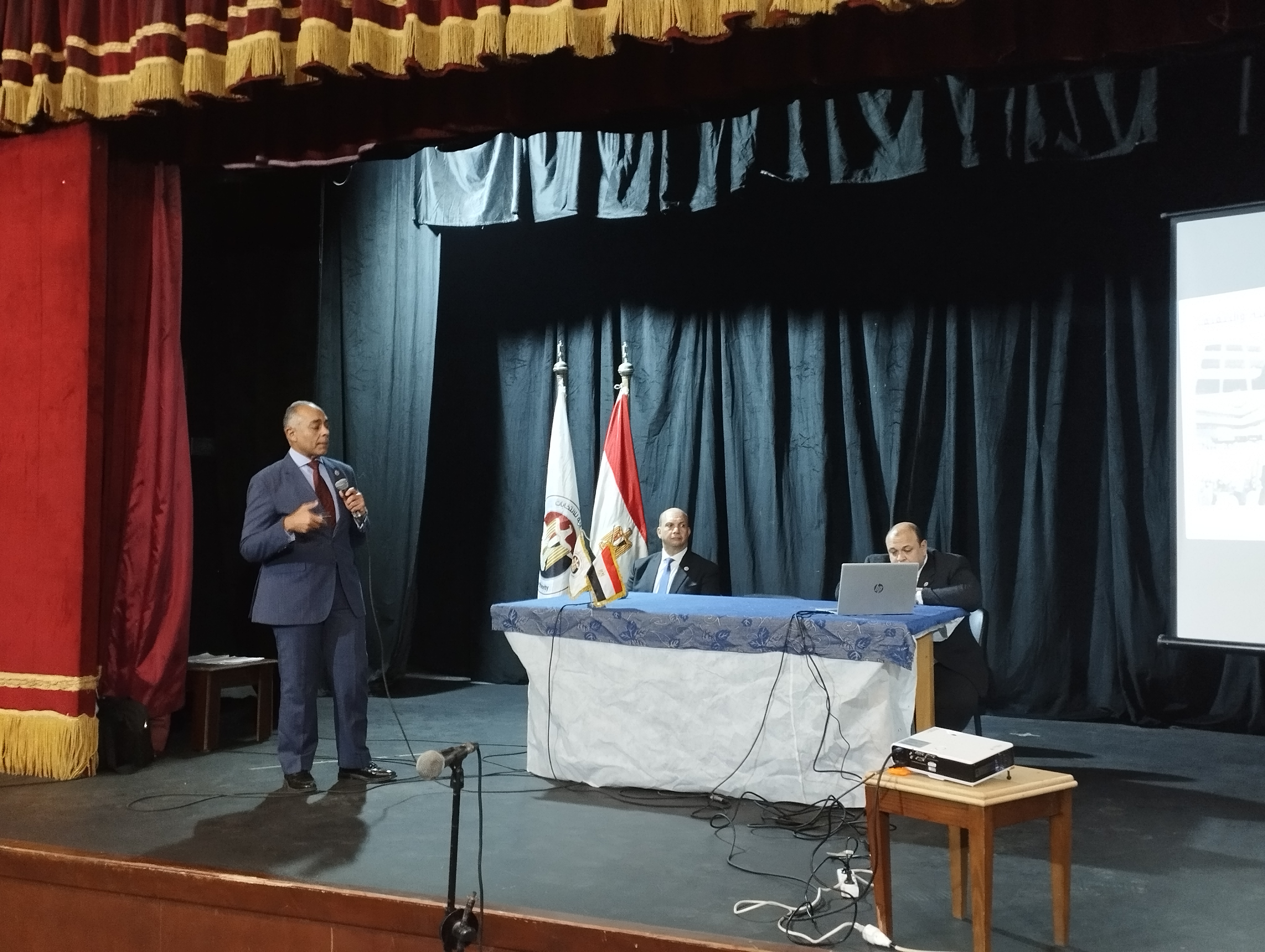ندوة بمركز ثقافة الأنفوشي في الإسكندرية ندوة بمركز ثقافة الأنفوشي في الإسكندرية