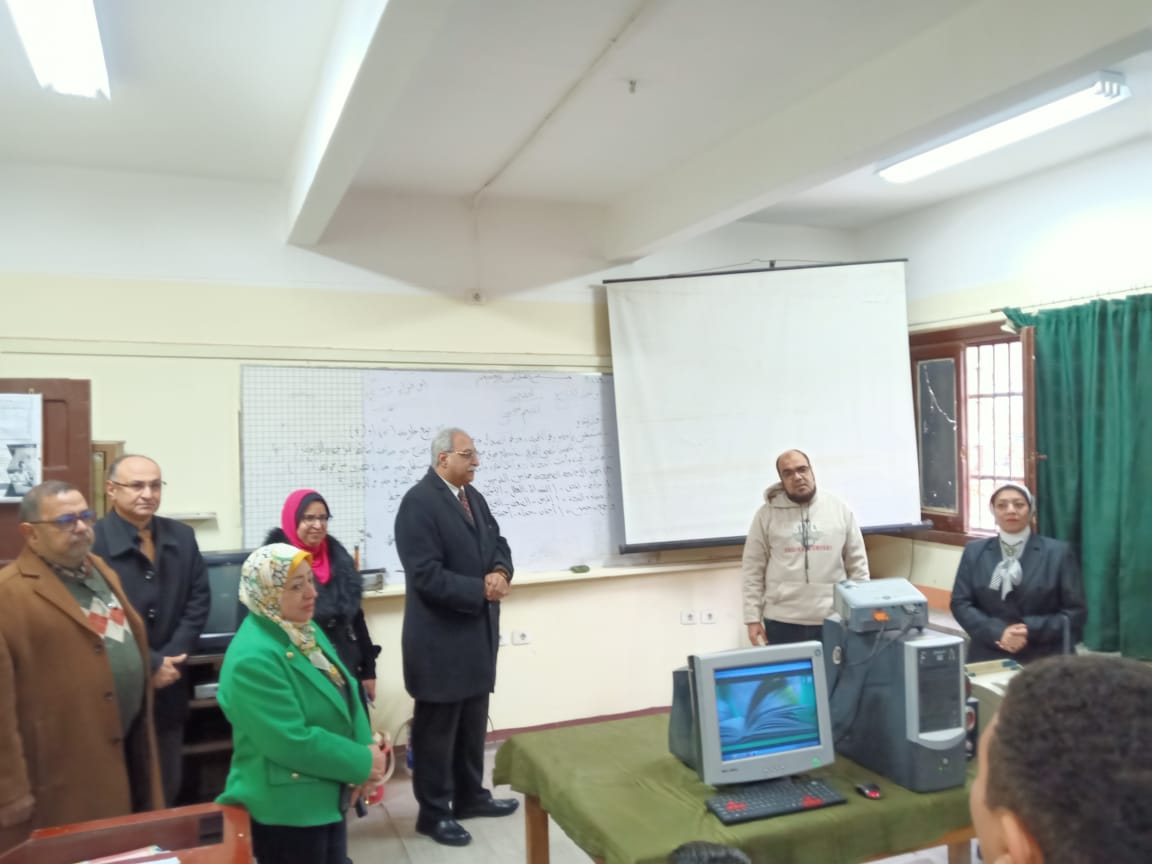 متابعة معامل الكمبيوتر