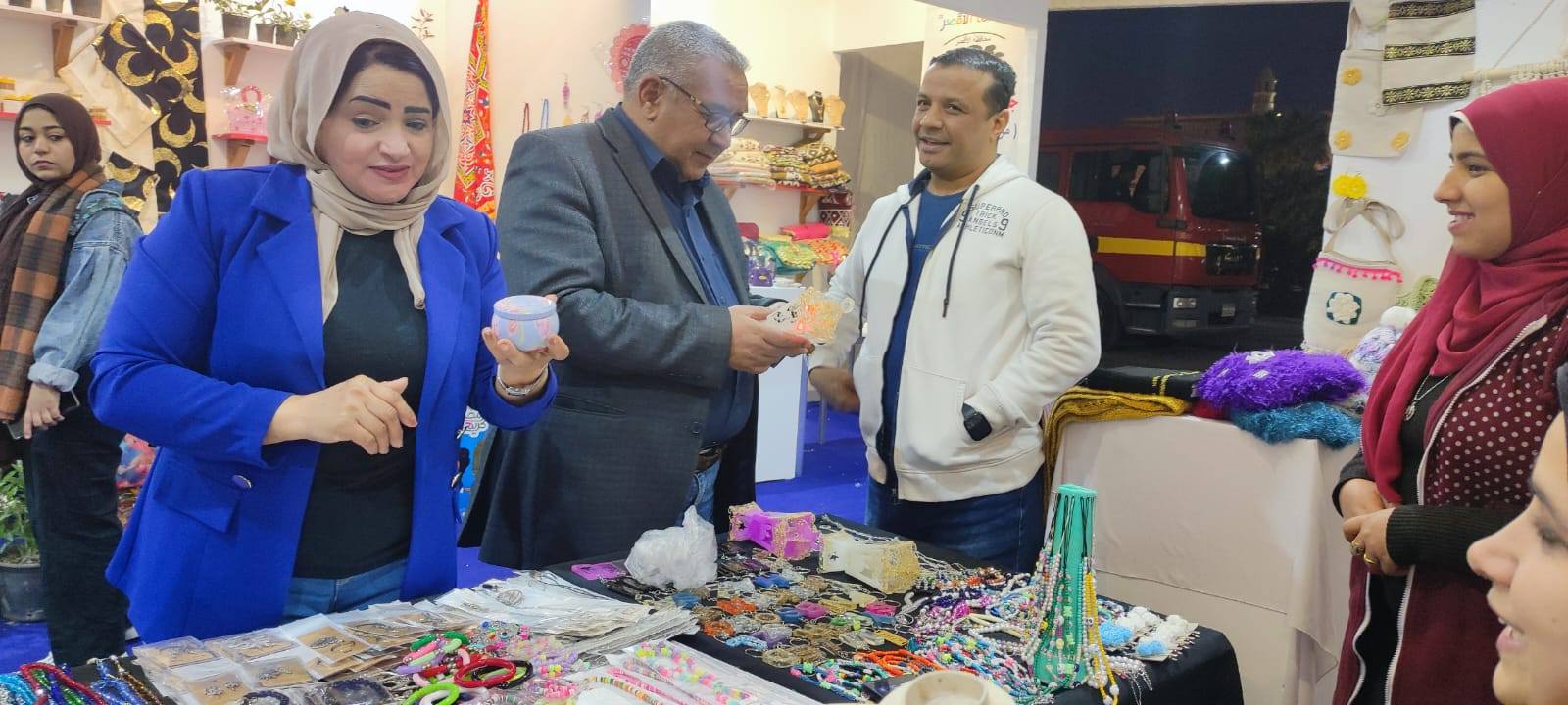 جولة وكيل التضامن على معرض ديارنا بالأقصر