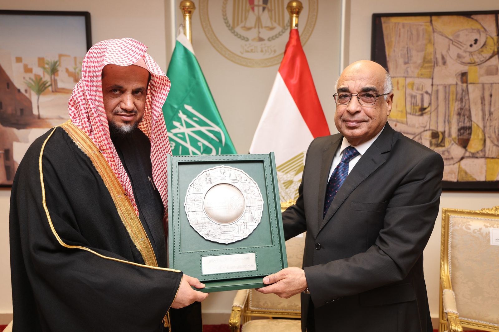 وزير العدل مع النائب العام السعودي
