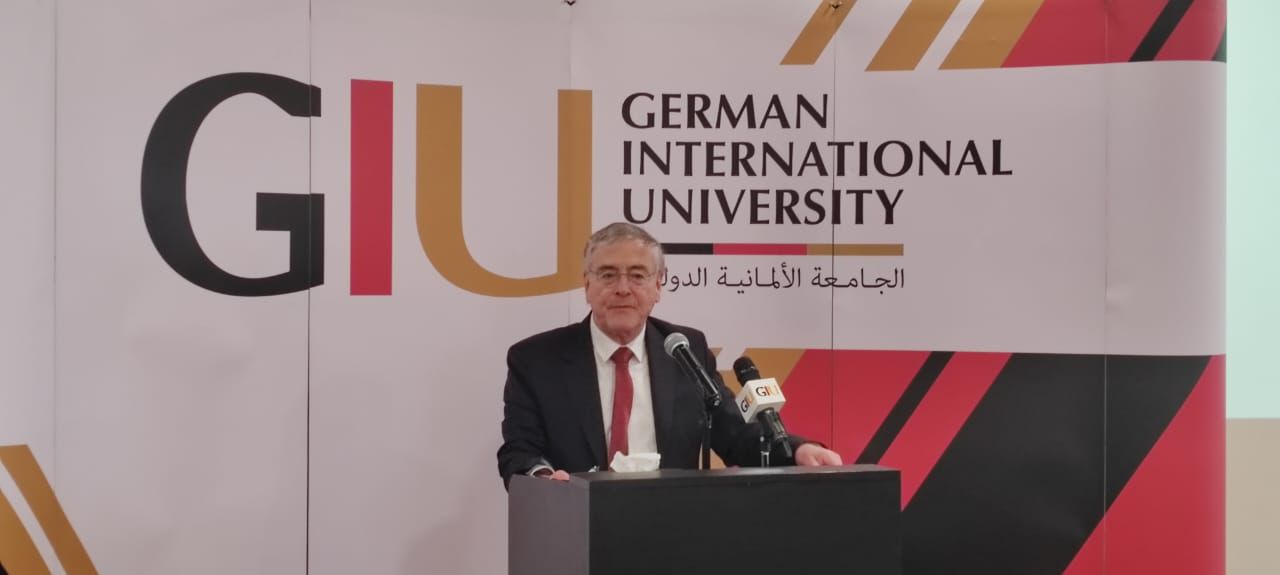 الدكتور يوليوس جورج لوي، رئيس مجلس أمناء الجامعة الألمانية الدولية الدكتور يوليوس جورج لوي، رئيس مجلس أمناء الجامعة الألمانية الدولية