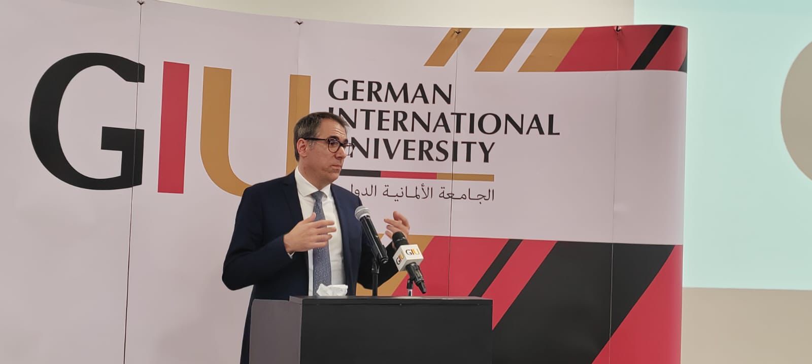 الدكتور كاي زيكس الأمين العام للهيئة الألمانية للتبادل العلمي الدكتور كاي زيكس الأمين العام للهيئة الألمانية للتبادل العلمي