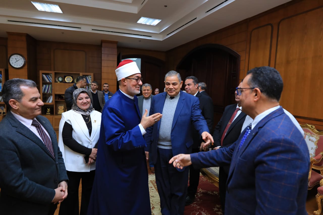 رئيس جامعة كفر الشيخ يستفبل مفت الجمهورية رئيس جامعة كفر الشيخ يستفبل مفت الجمهورية
