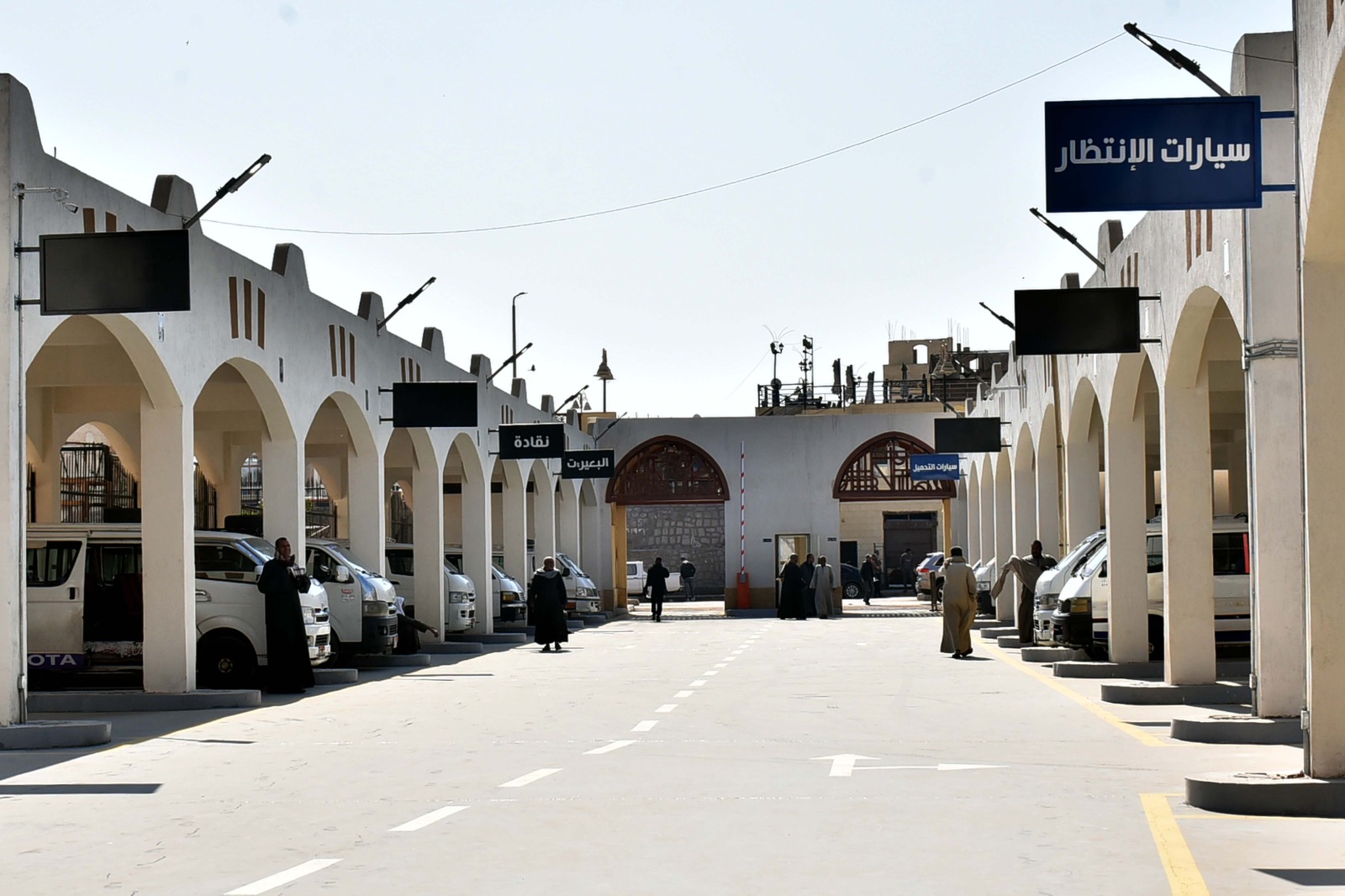 الأقصر تفتتح موقف القرنة الجديد بالبر الغربى لخدمة الحافلات السياحية