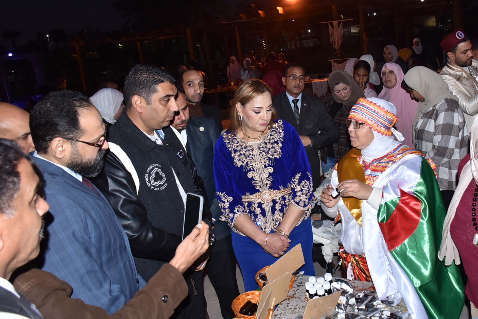 فعاليات معرض الحرف اليدوية والتراثية بمكتبة مصر العامة