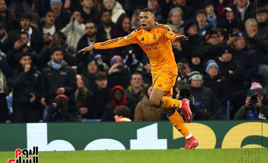 احتفال مبابى بهدف التعادل احتفال مبابى بهدف التعادل