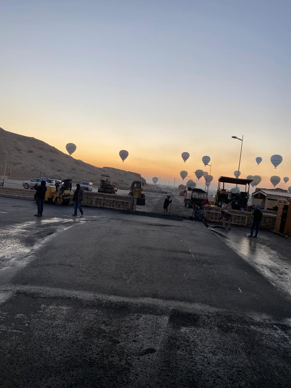 رصف الطرق المؤدية إلى معبد حتشبسوت استعدادا لاحتفالية الأهلي