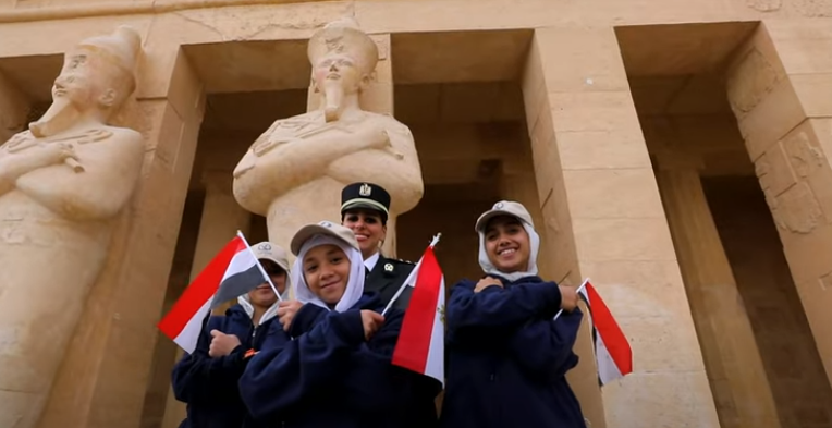 جانب من الزيارة