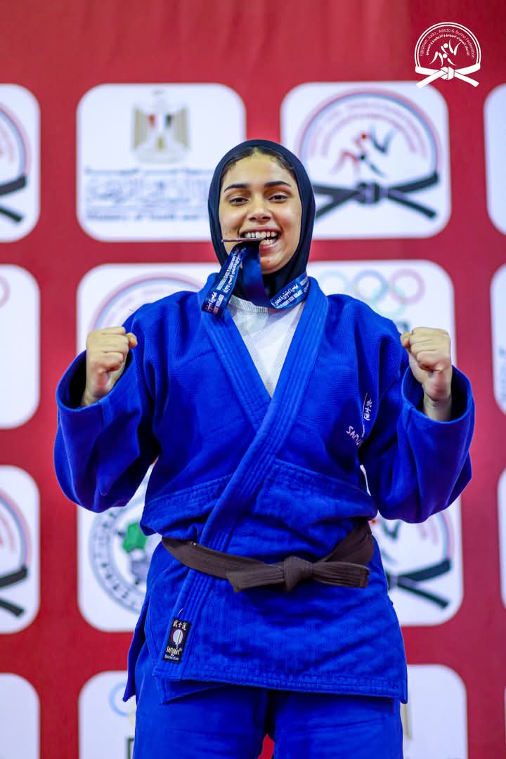 لاعبه فائزه لاعبه فائزه