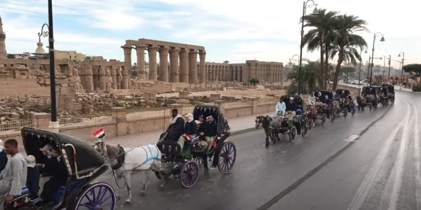 رحلة بالحانطور