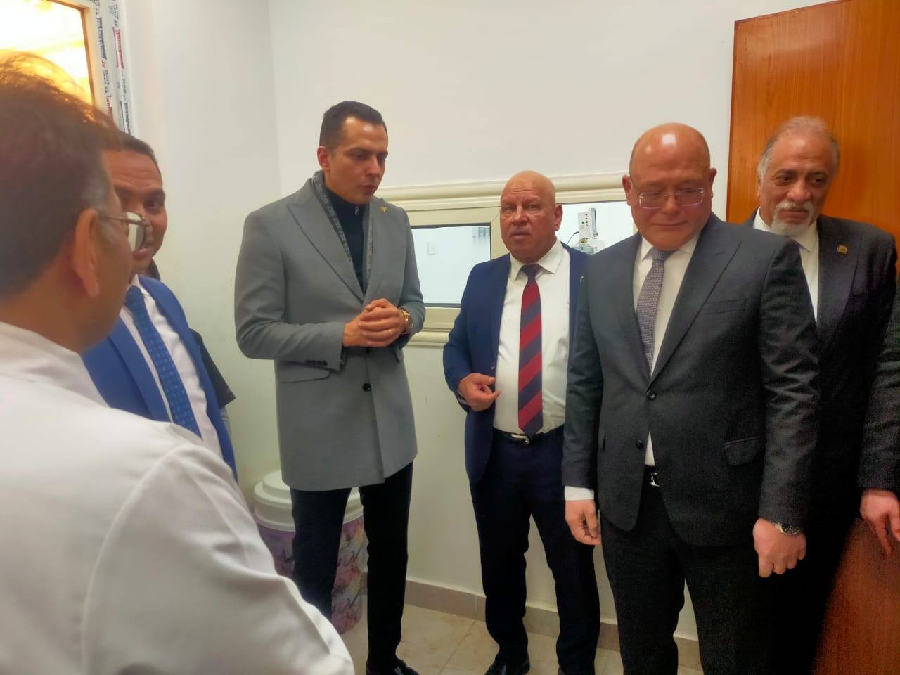 رئيس جامعة سوهاج بالوحدة