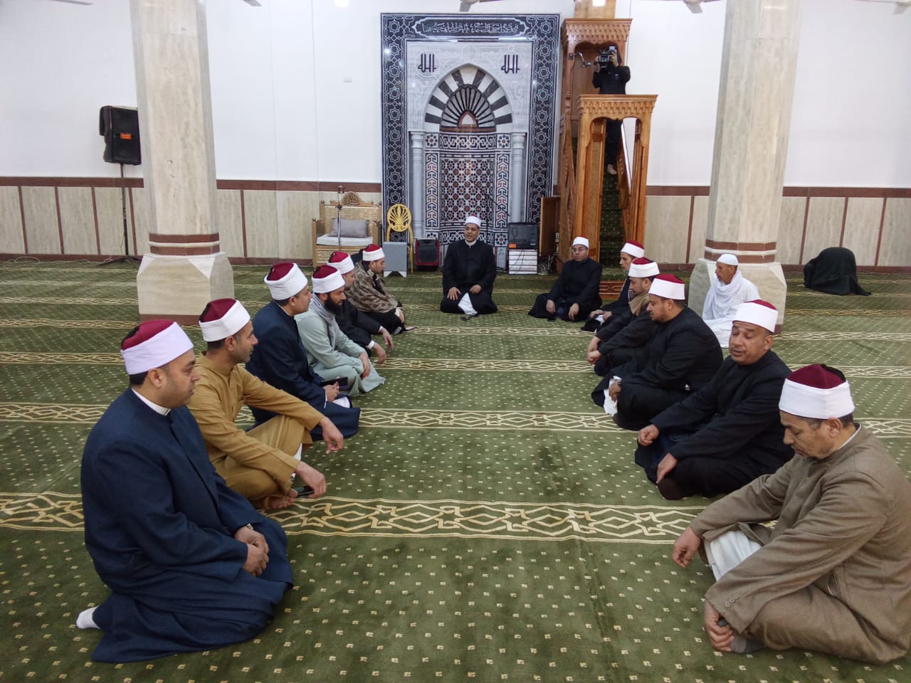 مقرأة للأئمة بالمسجد الكبير بروينه