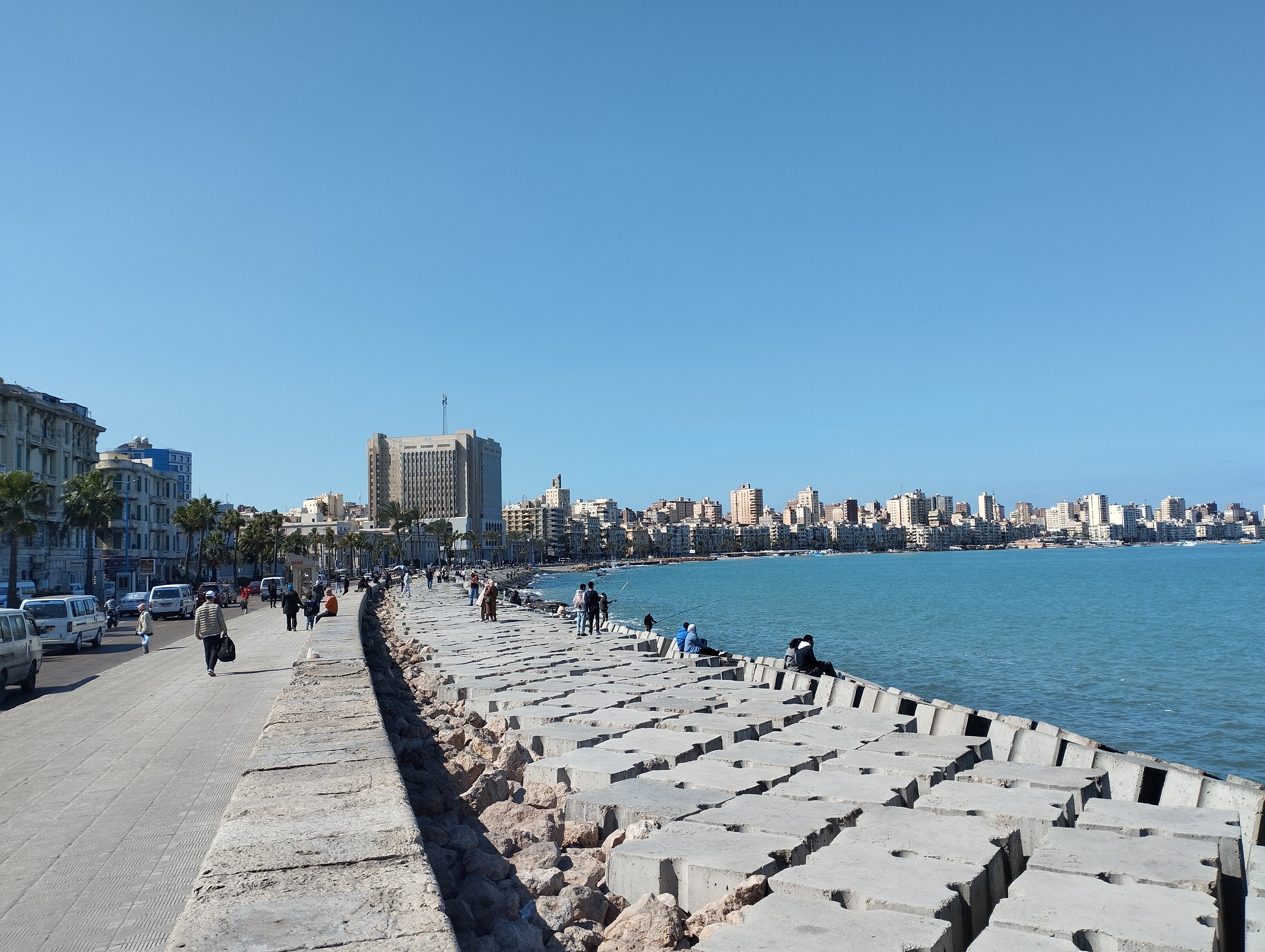 اجواء شتوية مع انخفاض في درجات الحرارة بالاسكندرية