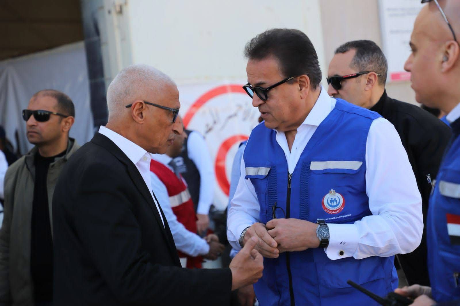 محافظ شمال سيناء يستقبل نائب رئيس الوزراء محافظ شمال سيناء يستقبل نائب رئيس الوزراء