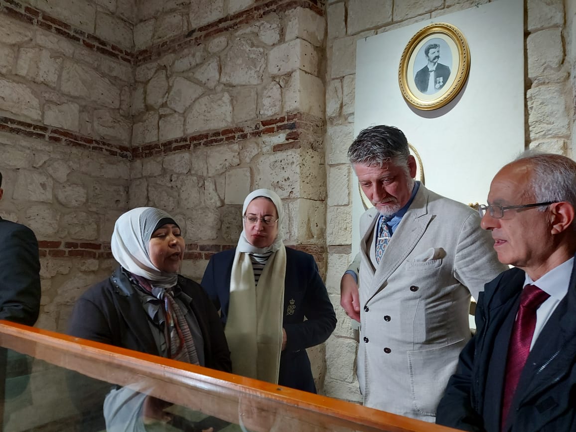 وزير الثقافة الإيطالى يزور المتحف الرومانى