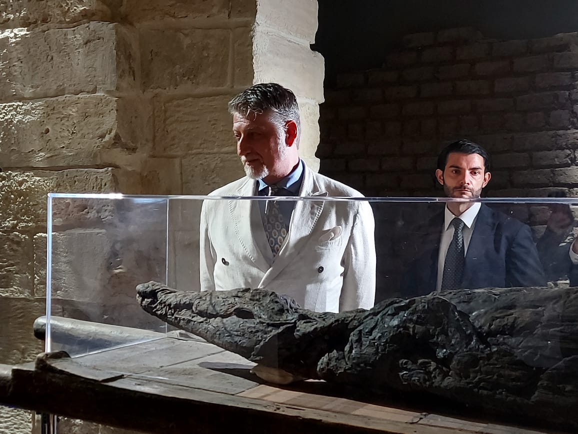 وزير الثقافة الإيطالى يزور المتحف الرومانى بالإسكندرية