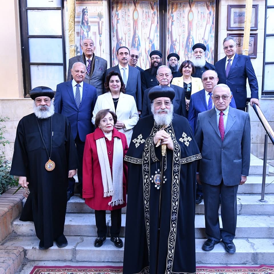 البابا تواضروس الثانى يزور كلية البنات (2)