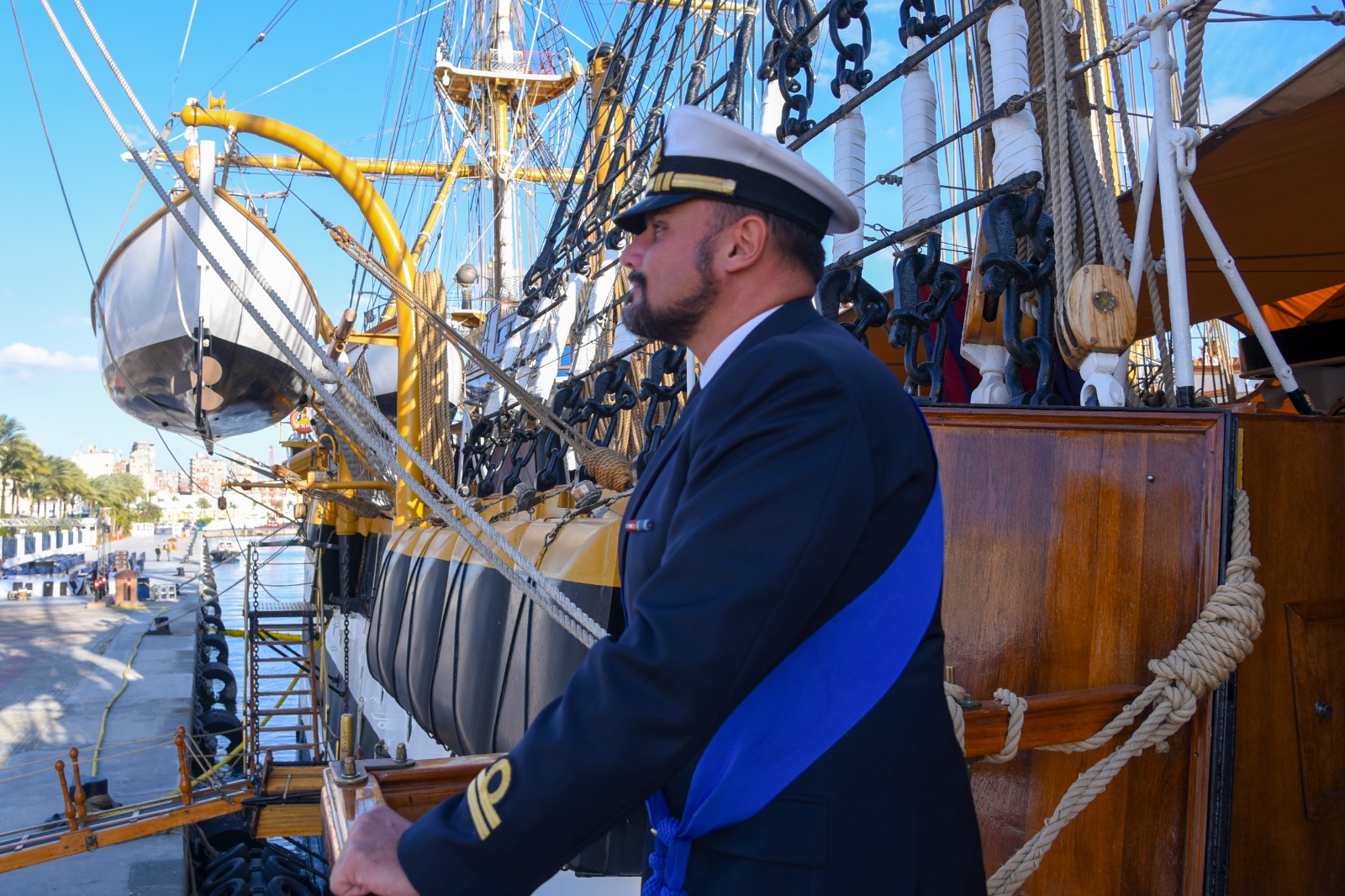 ربان السفينة الايطالية ربان السفينة الايطالية