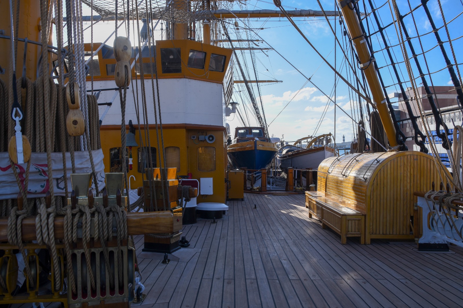 السفينة السفينة