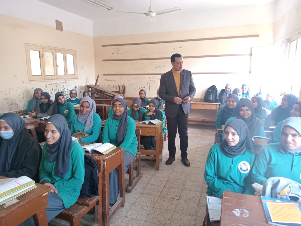 تفقد اليوم الدراسى 