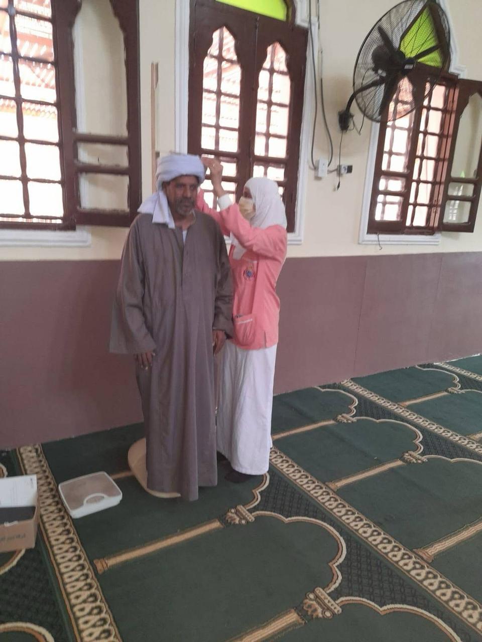 داخل المساجد داخل المساجد