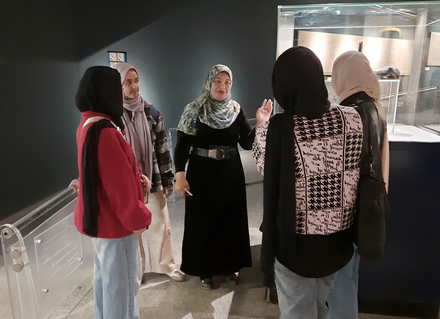 المتحف يستقبل أفواج من الطلبة لتعريفهم بمراحل التحنيط عبر العصور