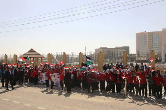 أهالى الوادى الجديد يدعمون الأشقاء بغزة (7)