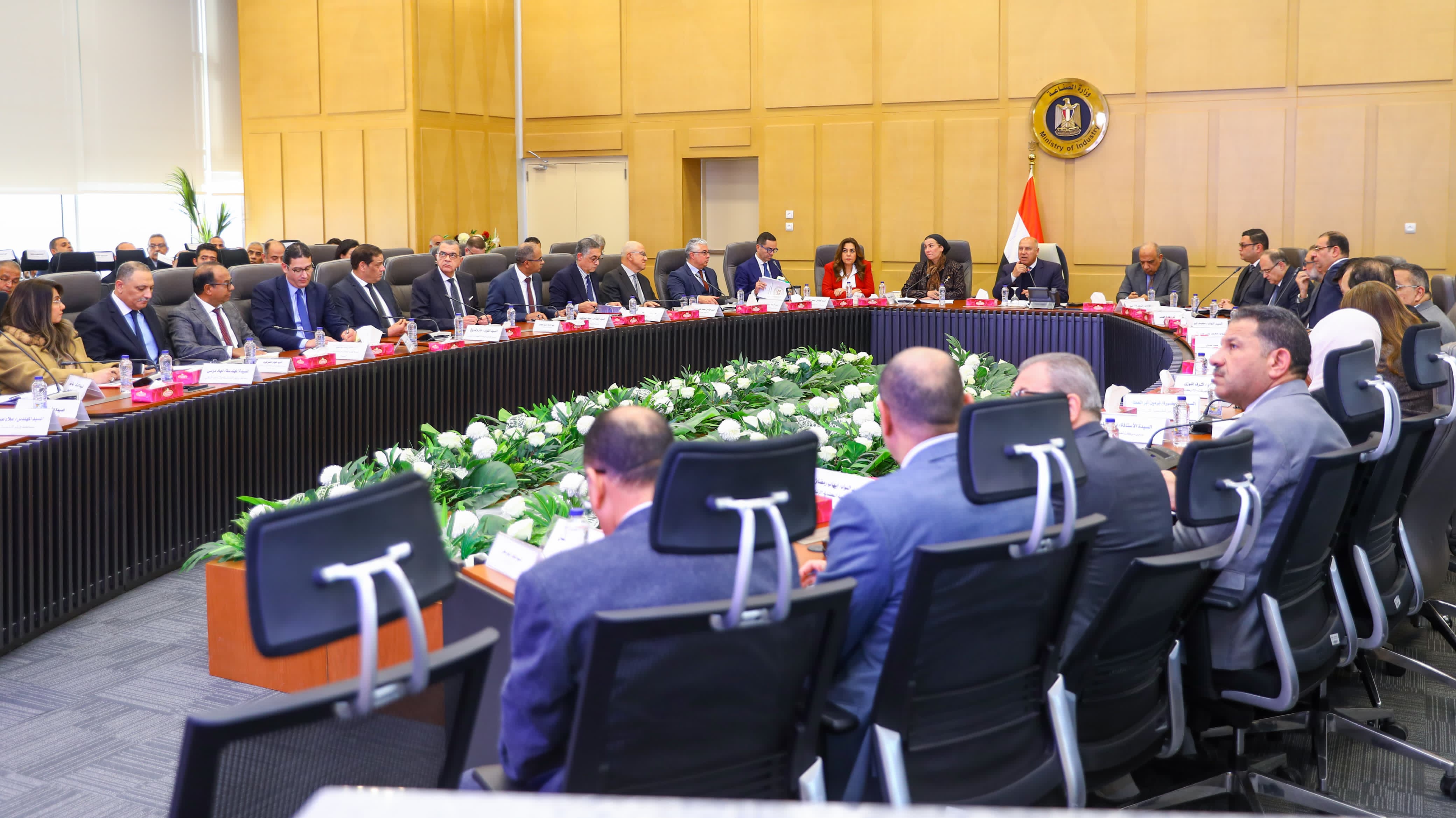كامل الوزير يترأس الاجتماع الثامن عشر للمجموعة الوزارية للتنمية الصناعية (5)