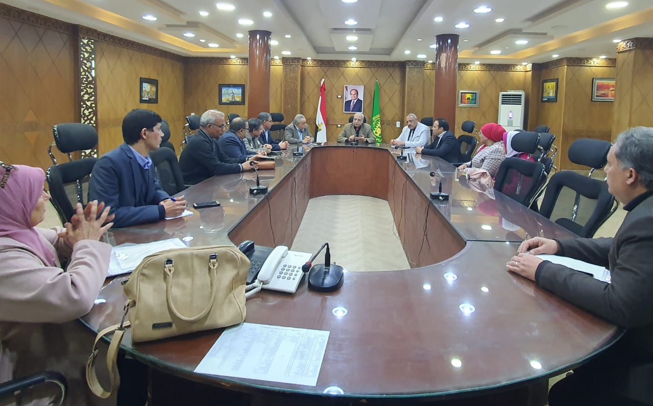 خلال اللقاء