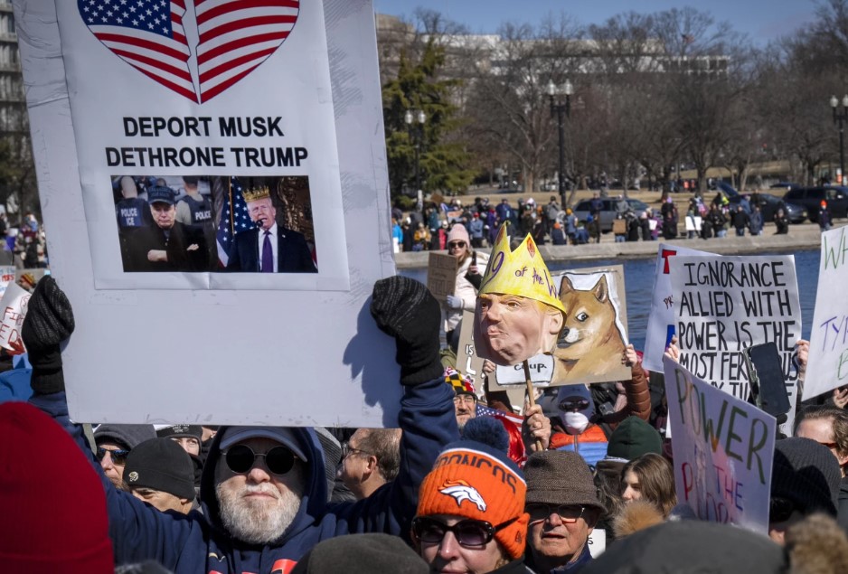 احتجاجات احتجاجات