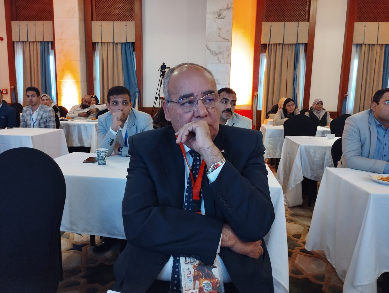 الدكتور سمير شحاتة رئيس المؤتمر الدكتور سمير شحاتة رئيس المؤتمر
