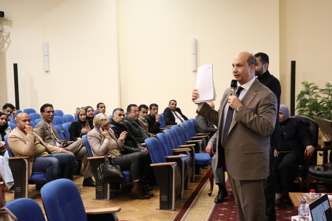 المستشار شادى رياض عضو الجهاز التنفيذى للهيئة الوطنية