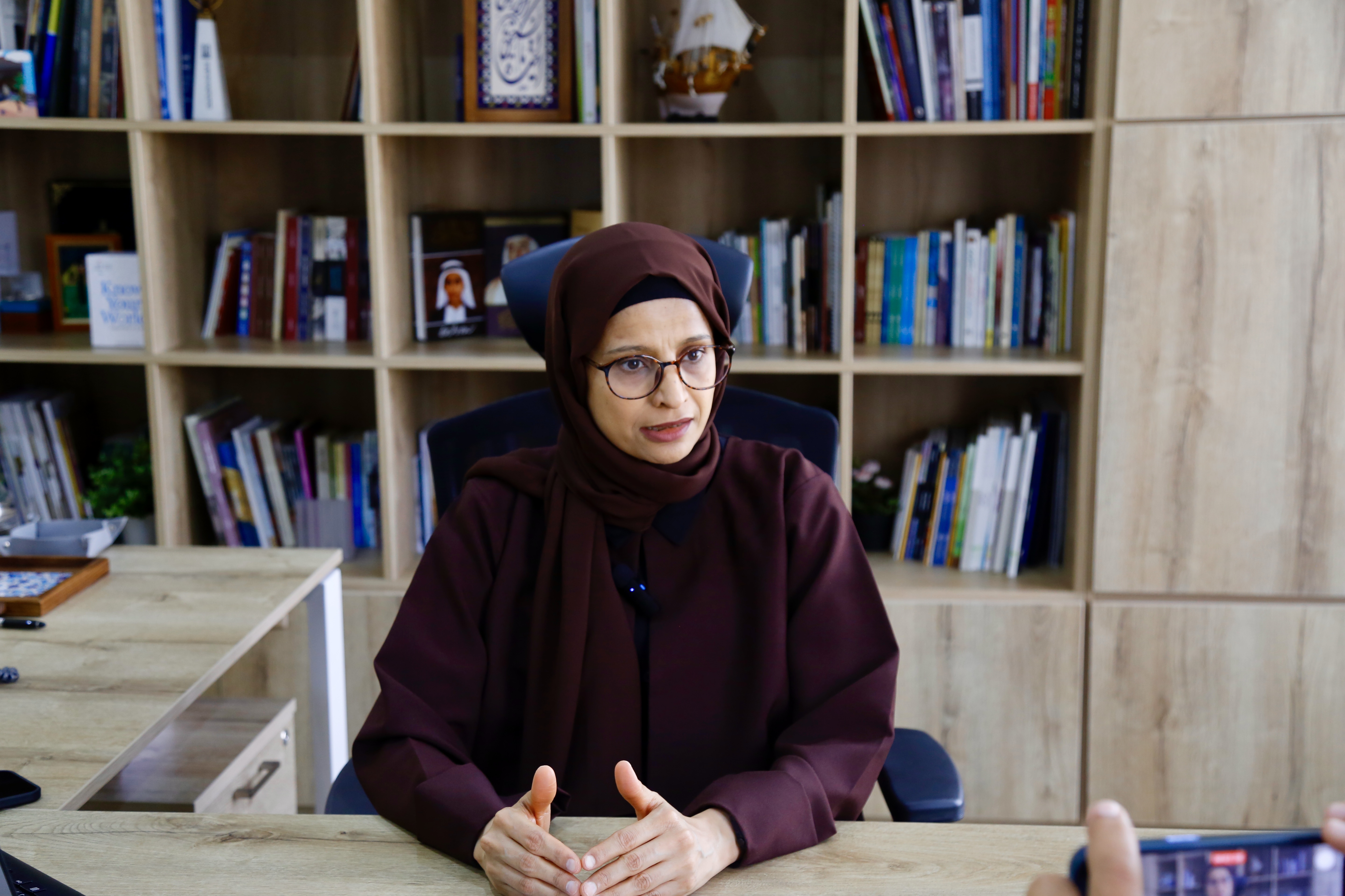 عائشة الشامسي مدير المركز