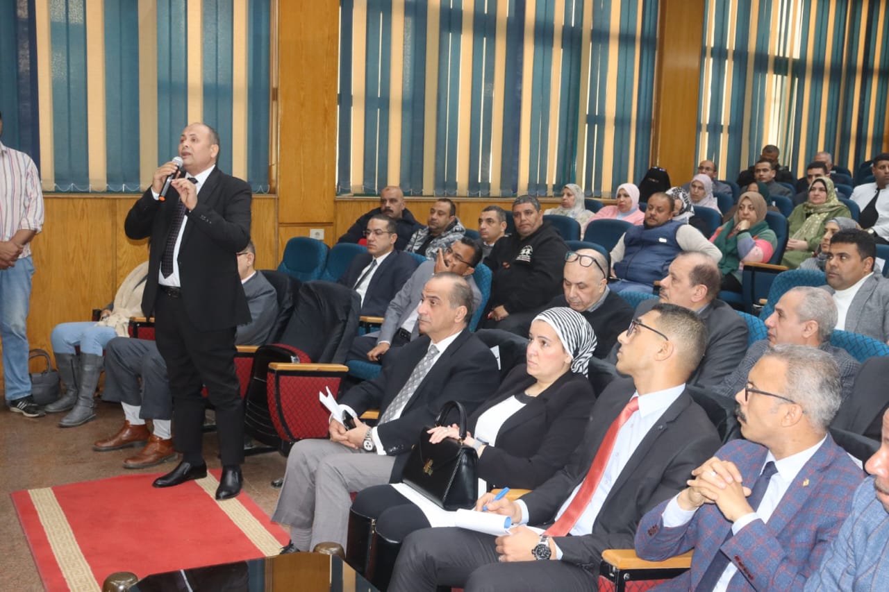 خلال الاستماع لأراء التجار