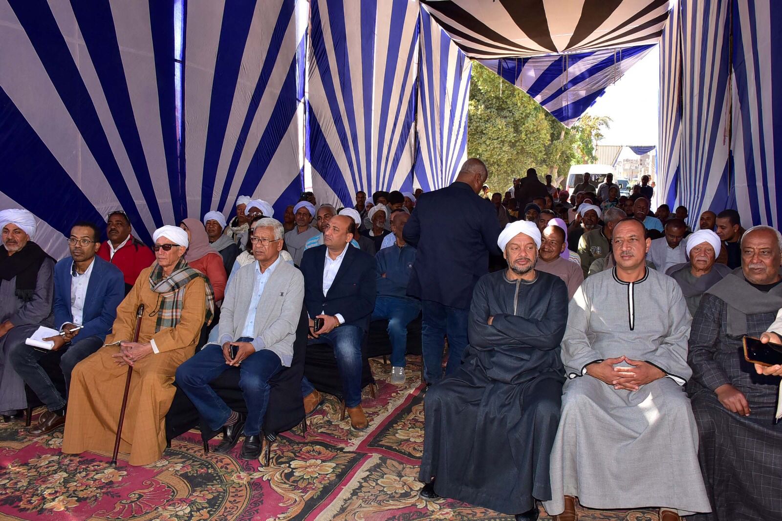 حضور لقاء محافظ الأقصر من أهالي قرية الصعايدة بالزينية