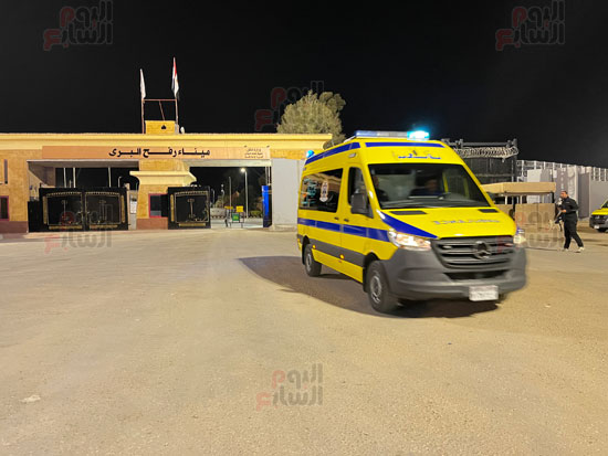 وصول-سيارات-الإسعاف