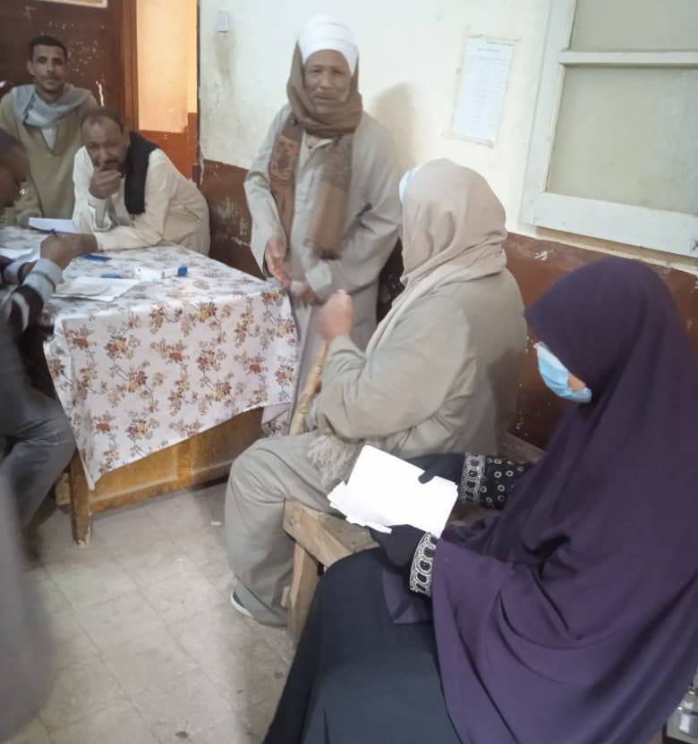 ندوات إرشادية للتوعية بأمراض الجلد العقدي وجدري الأغنام بالأقصر