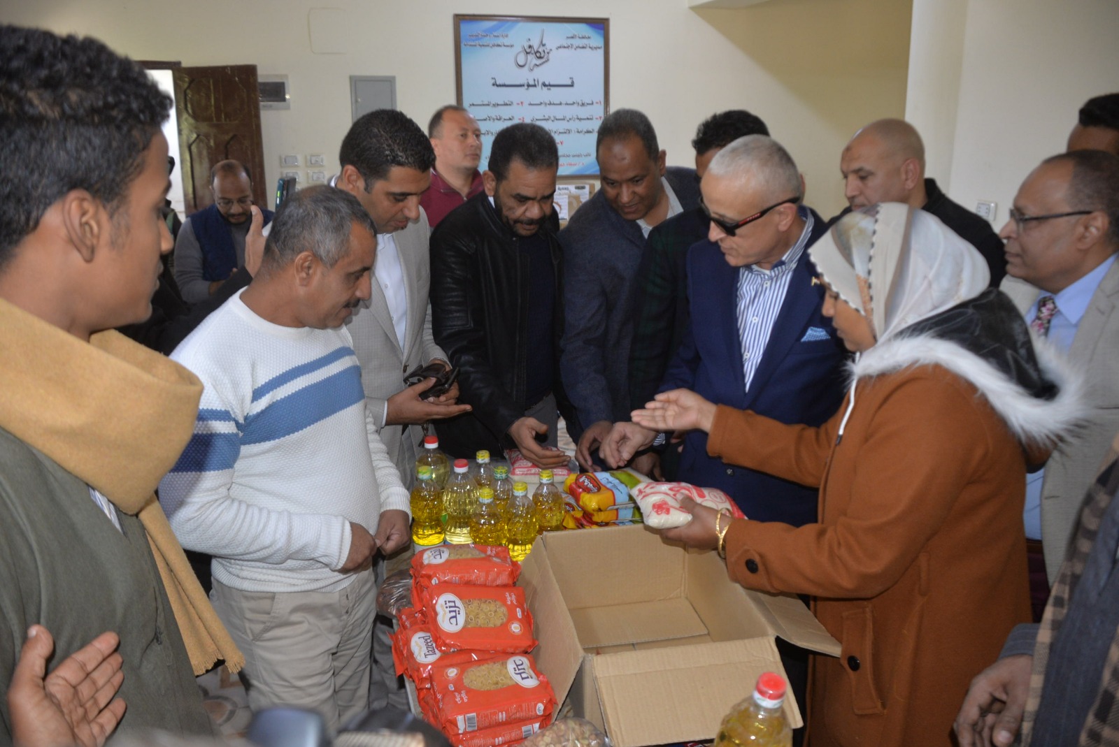 محافظ الأقصر يوجه بزيادة عدد المساعدات لسرعة إرسالها الي الأشقاء بقطاع غزة