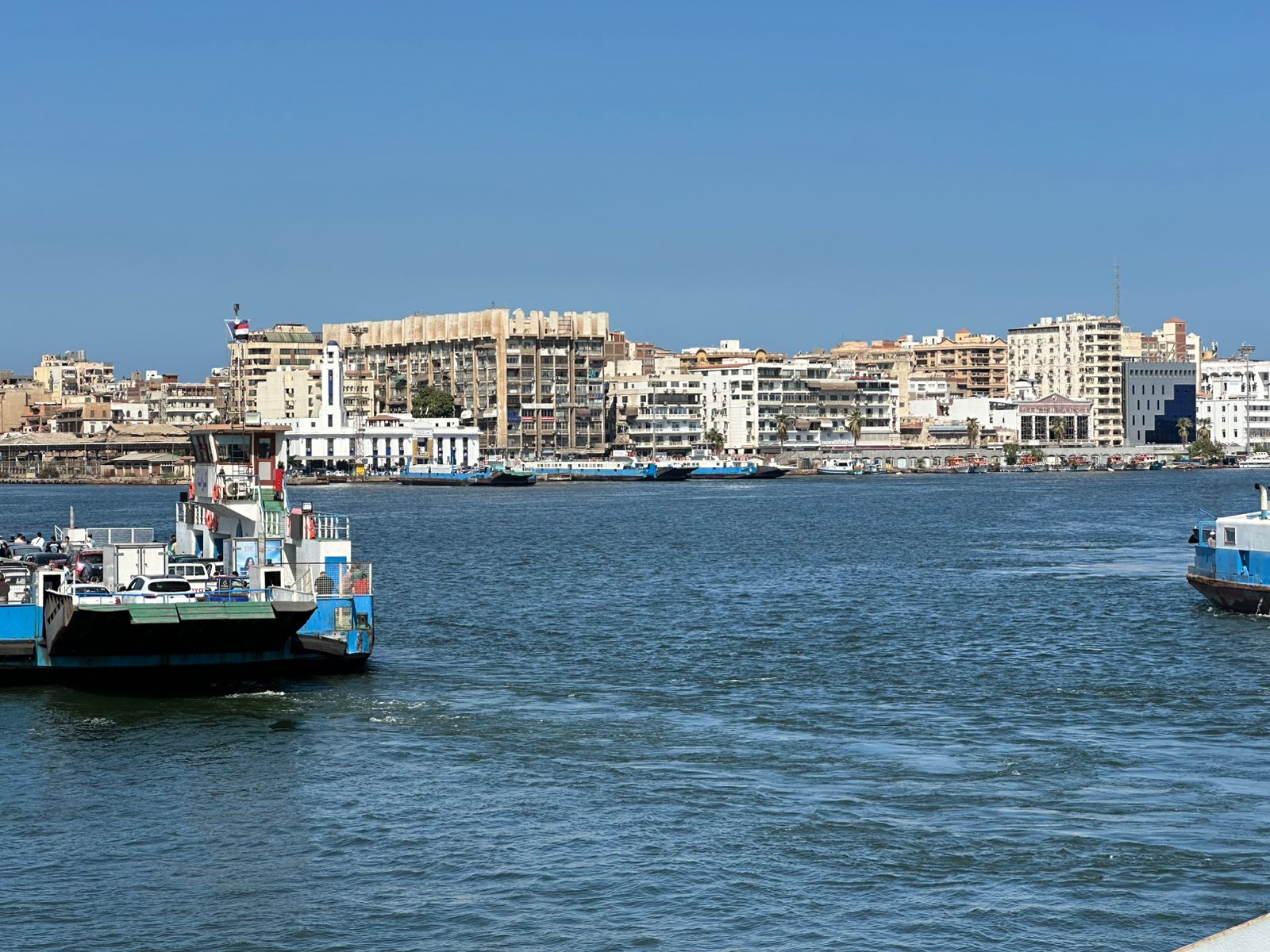 المعديات بالقناة المعديات بالقناة