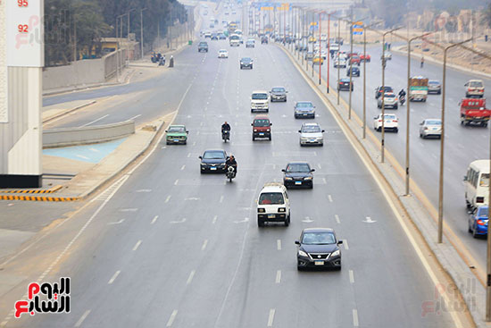جانب-من-حركة-سير-السيارات